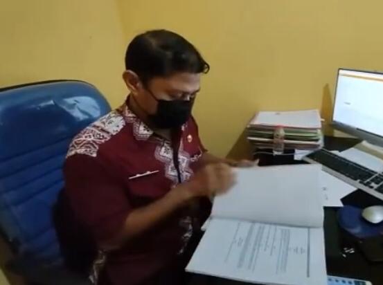 Kasi Politik Dalam Negeri Kesbangpol Kab. Indramayu, Adi Purnomo.