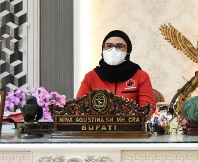 Bupati Indramayu Nina Agustina.