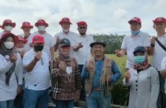 Bupati Nina bersama dengan 31 orang camat seluruh Kab. Indramayu melakukan studi banding ke Kab. Serang, Banten, Sabtu, (12/3/2022).