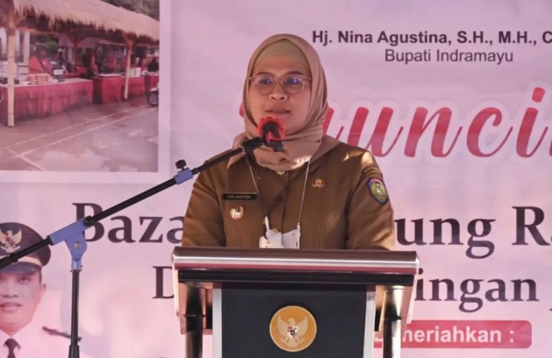 Bupati Indramayu, Nina Agustina saat peluncuran Bazar Kampung Ramadhan, 5 April 2022. (Foto: ninaagustina1708)