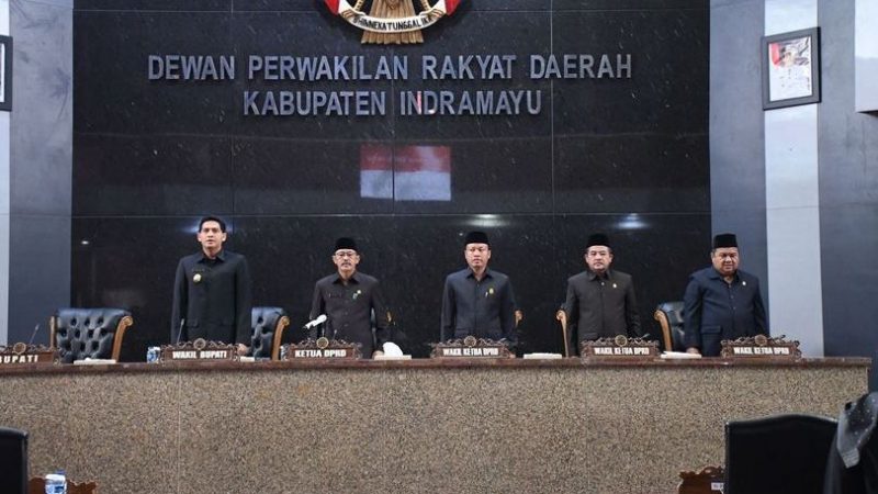 Wakil Bupati Indramayu Lucky Hakim menghadiri rapat paripurna bersama DPRD Kab. Indramayu, Jumat, (16/9/2022). (foto: radar indramayu).