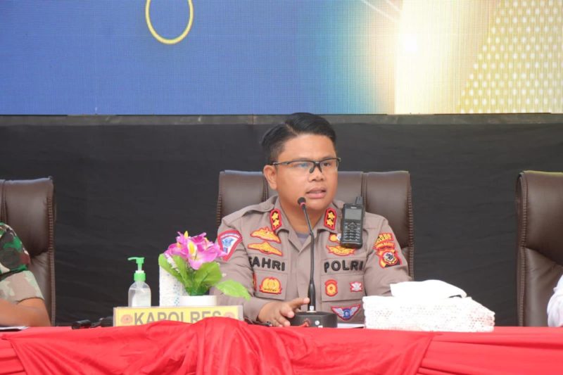 Kapolres Indramayu AKBP M. Fahri Siregar (Polisi Terlapor). (Foto: TB News).